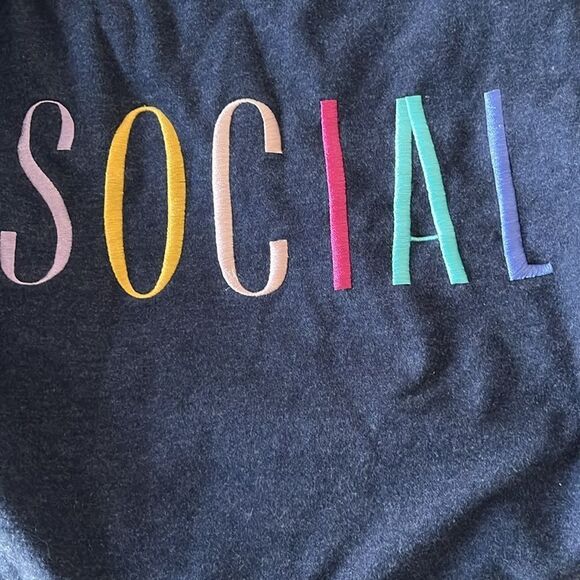 WILDFOX Sweatshirt with Colorful 'SOCIAL' Print - Picture 5 of 5